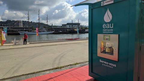 Why choose a water fountain for your businesses and events?