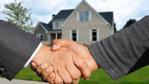How to successfully buy a house?