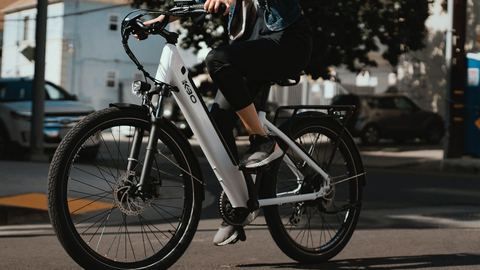La bicicleta eléctrica: El nuevo modo de transporte en la ciudad