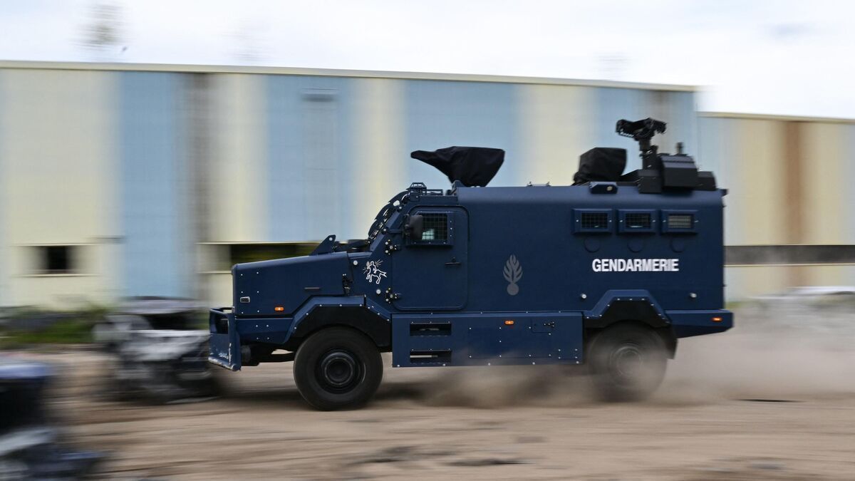 Vidéo: Découvrez le Centaure, le nouveau véhicule blindé de la gendarmerie avec 300 CV et lance-grenades de 14,5 tonnes