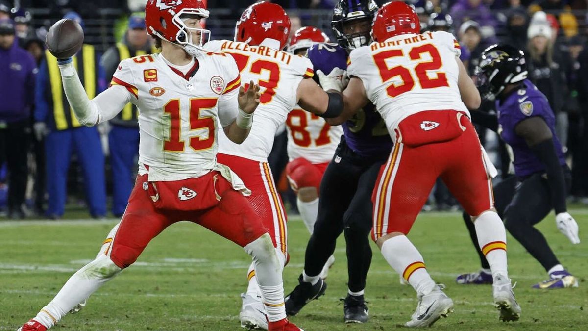 The Kansas City Chiefs will defend their Super Bowl title against the San Francisco 49ers