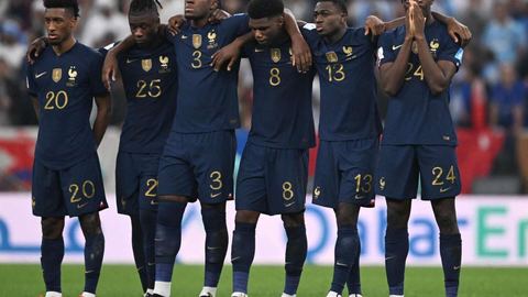 The random nature of penalty kicks in football is linked to their insufficient preparation