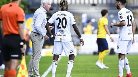 In Cameroon, Samuel Eto'o suffered a rebuff with the appointment of a new coach.