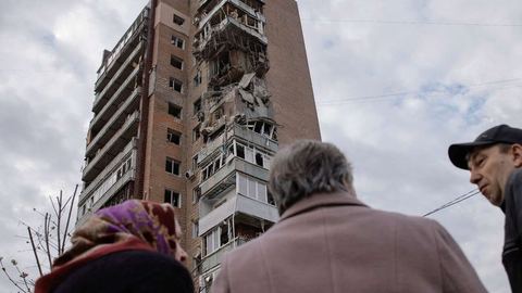 At least six people killed in nighttime bombing of Kharkiv