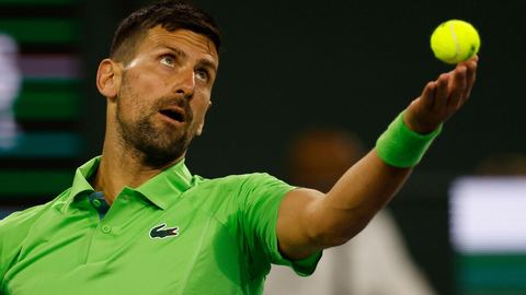 Tennis: Djokovic surpasses Federer and becomes the oldest world number one in history at almost 37 years old.