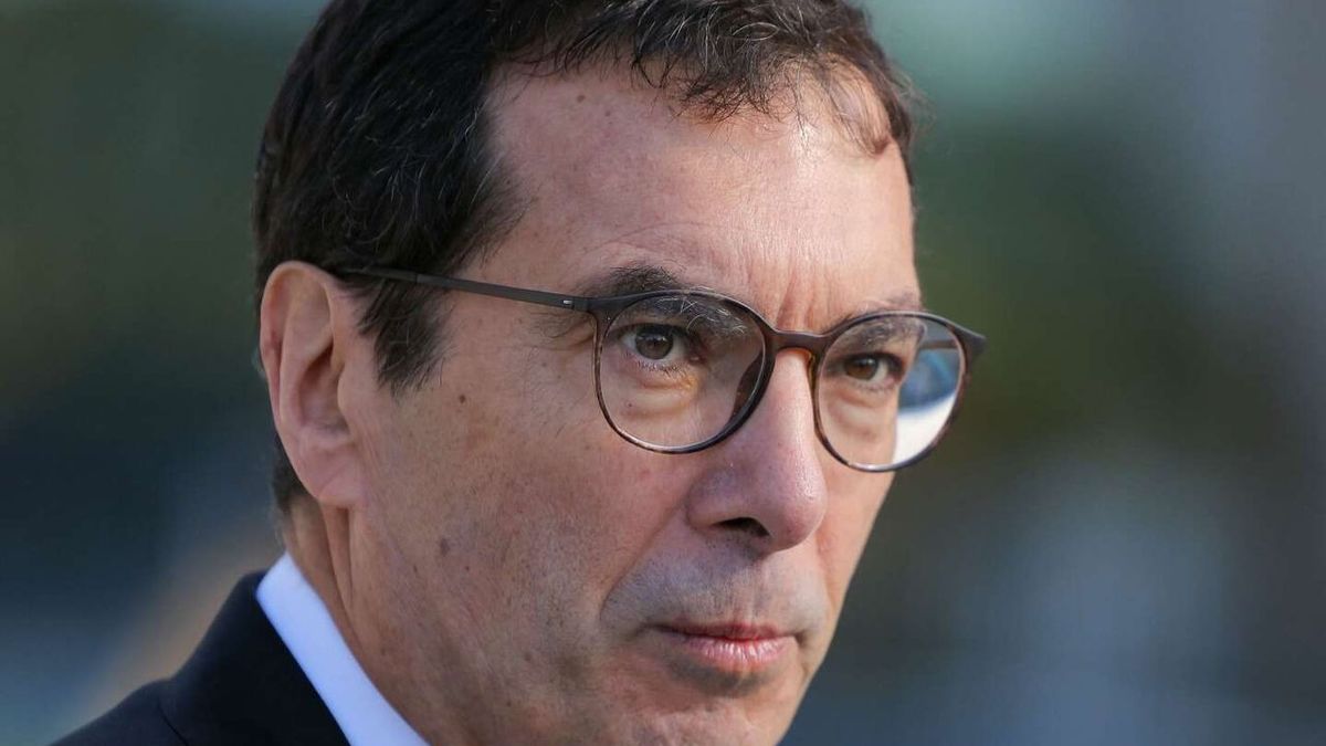 Jean-Pierre Farandou, Director General of SNCF, presents his record to senators following the announcement of his resignation.