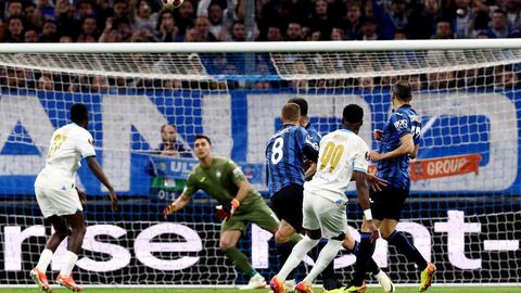 Olympique de Marseille, frustrated but still in the race, fails to win against Bergamo at the Stade-Vélodrome