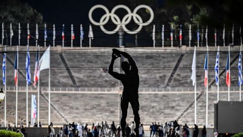Using artificial intelligence to protect athletes against cyberbullying