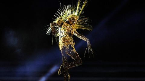 LIVE: An avant-garde show closes the 2024 Olympics following the athletes’ parade