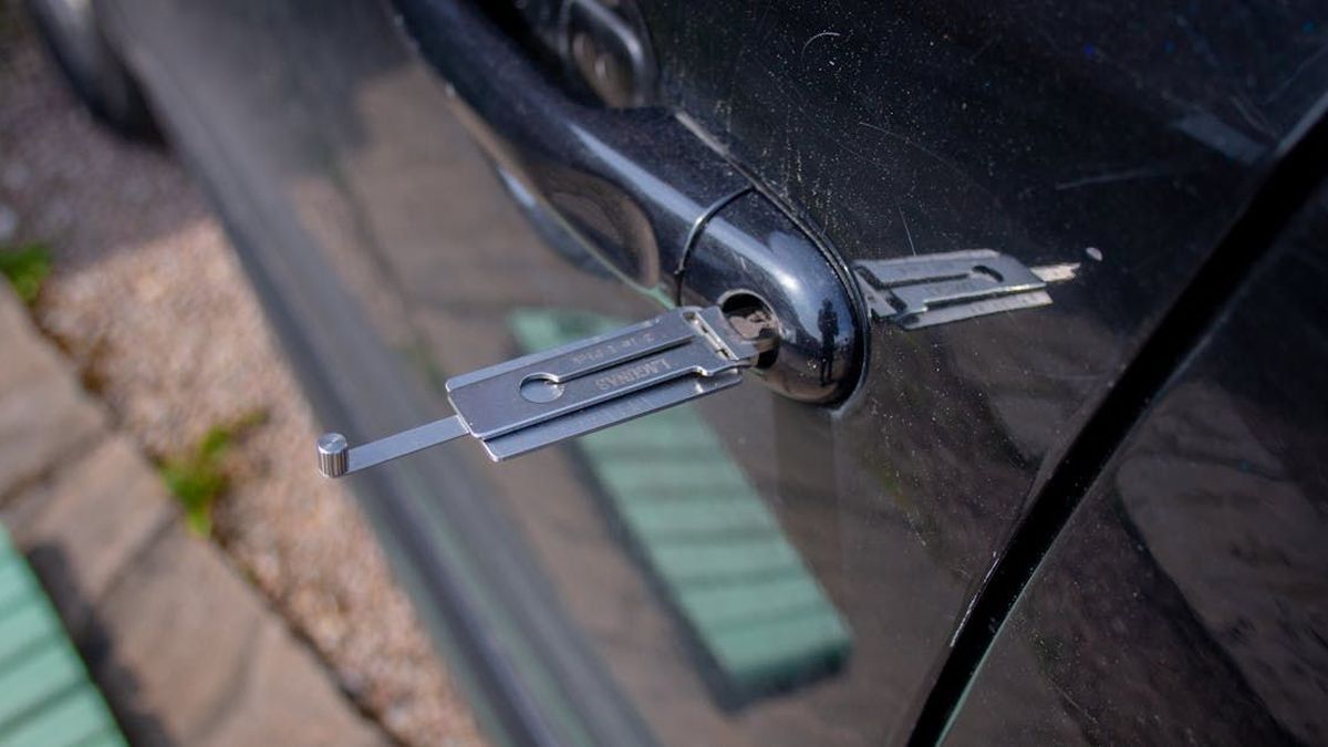 Getting started as a locksmith: a complete guide