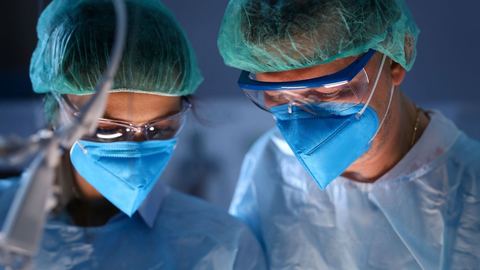 Breast augmentation: how to behave after this procedure?