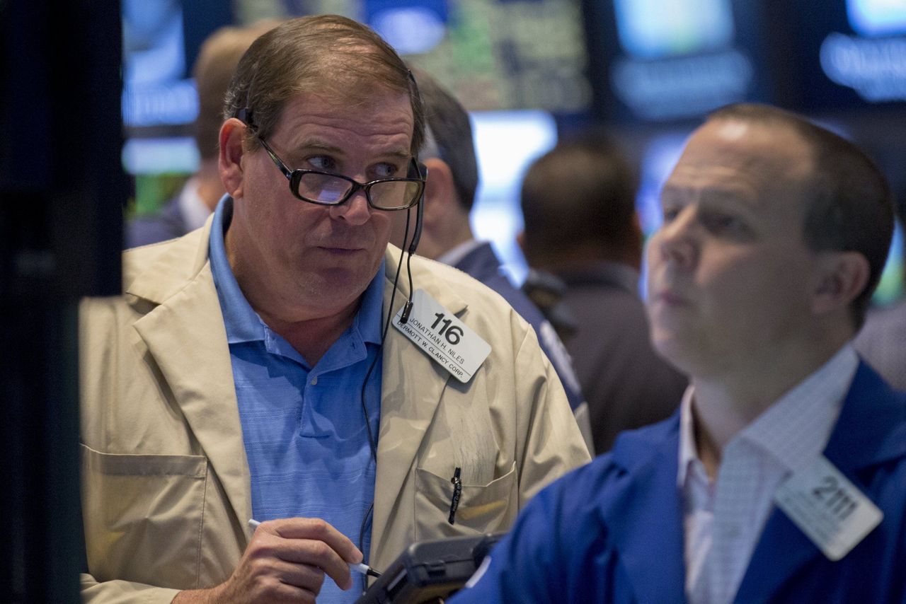 scopri l'impatto di Apple sul Dow Jones, il suo ruolo di leader tecnologico e le attuali tendenze del mercato azionario. analisi della performance di Apple e della sua influenza sull'indice di punta.