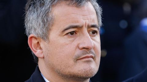 Darmanin plaide pour des sanctions plus sévères et glorifie sa réforme